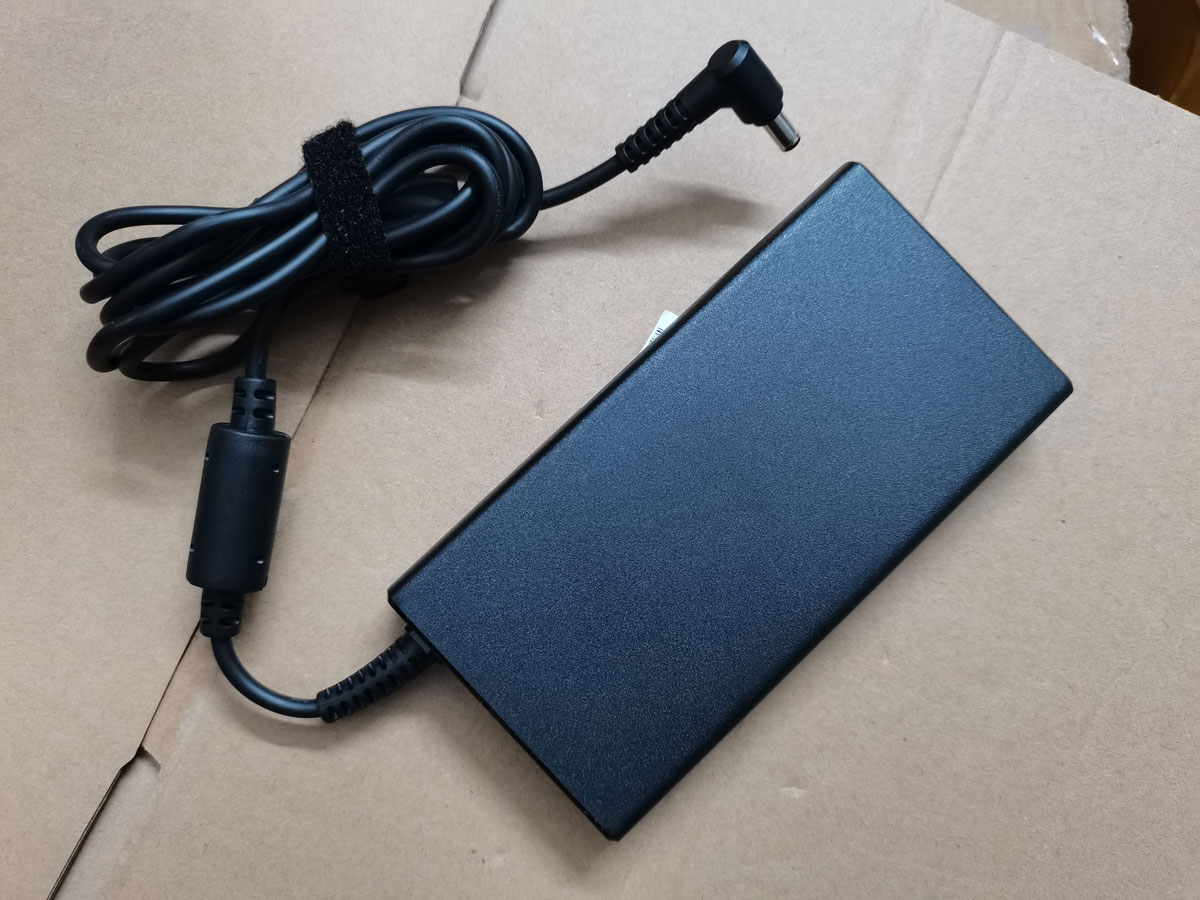 NEW Slim OEM Chicony 19.5V 9.2 - Pc Gaming News ulasan dan harga